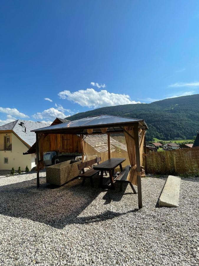 Apartments, Guest House & Historic Chalet Neuhaus San Sigismondo Экстерьер фото