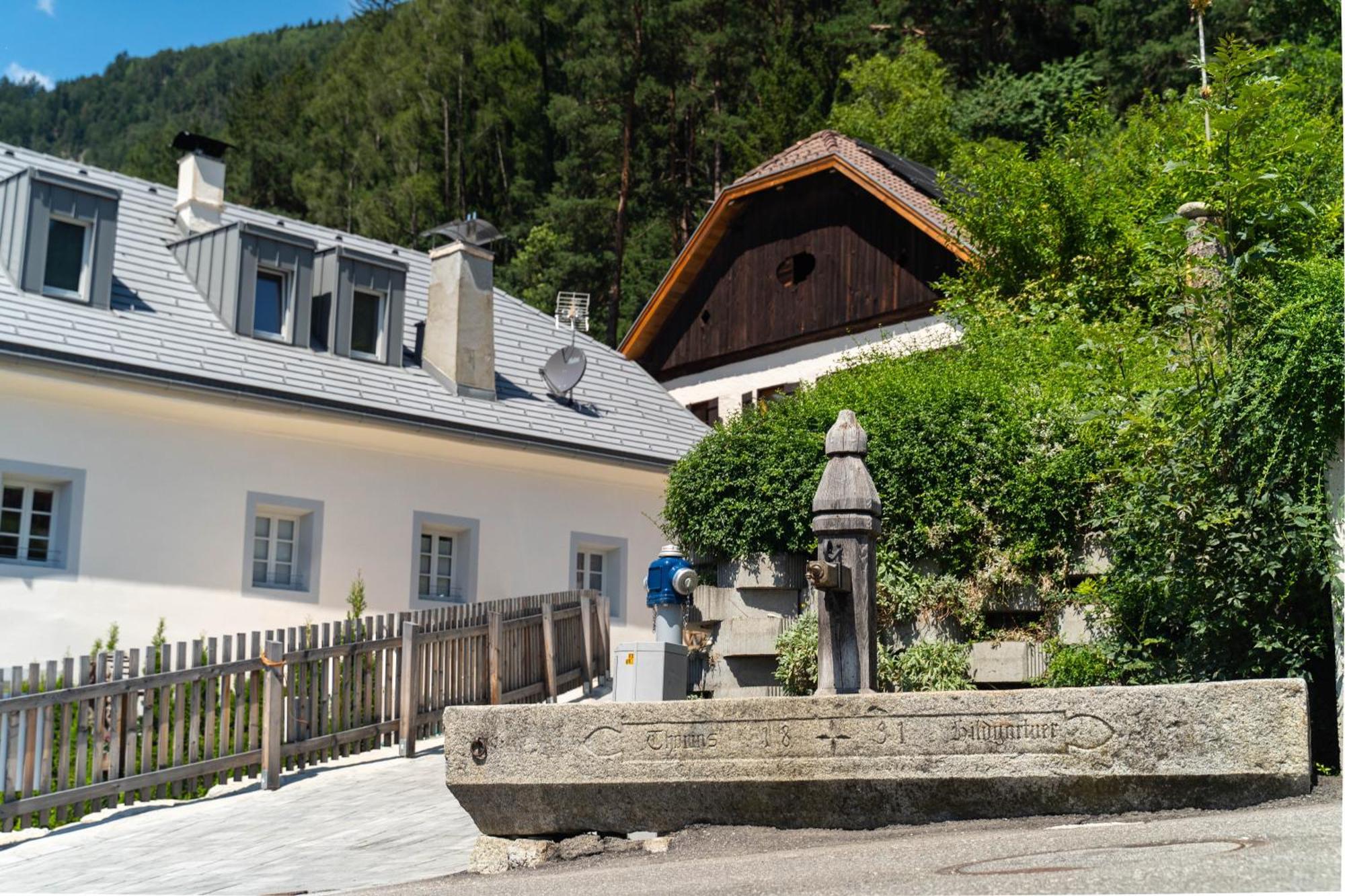 Apartments, Guest House & Historic Chalet Neuhaus San Sigismondo Экстерьер фото