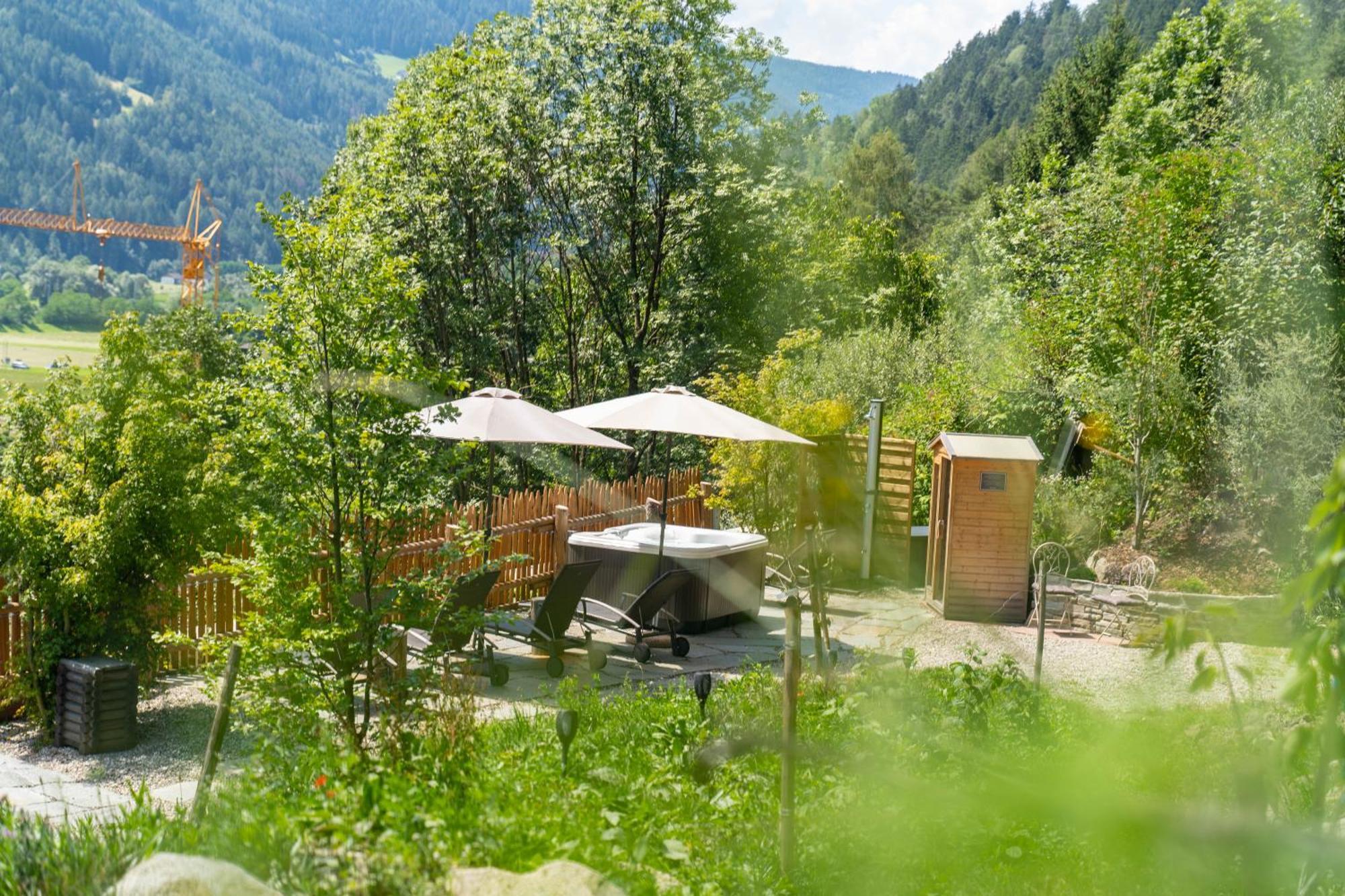 Apartments, Guest House & Historic Chalet Neuhaus San Sigismondo Экстерьер фото